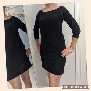 Norma kamali S long sleeve wrinkle free dress